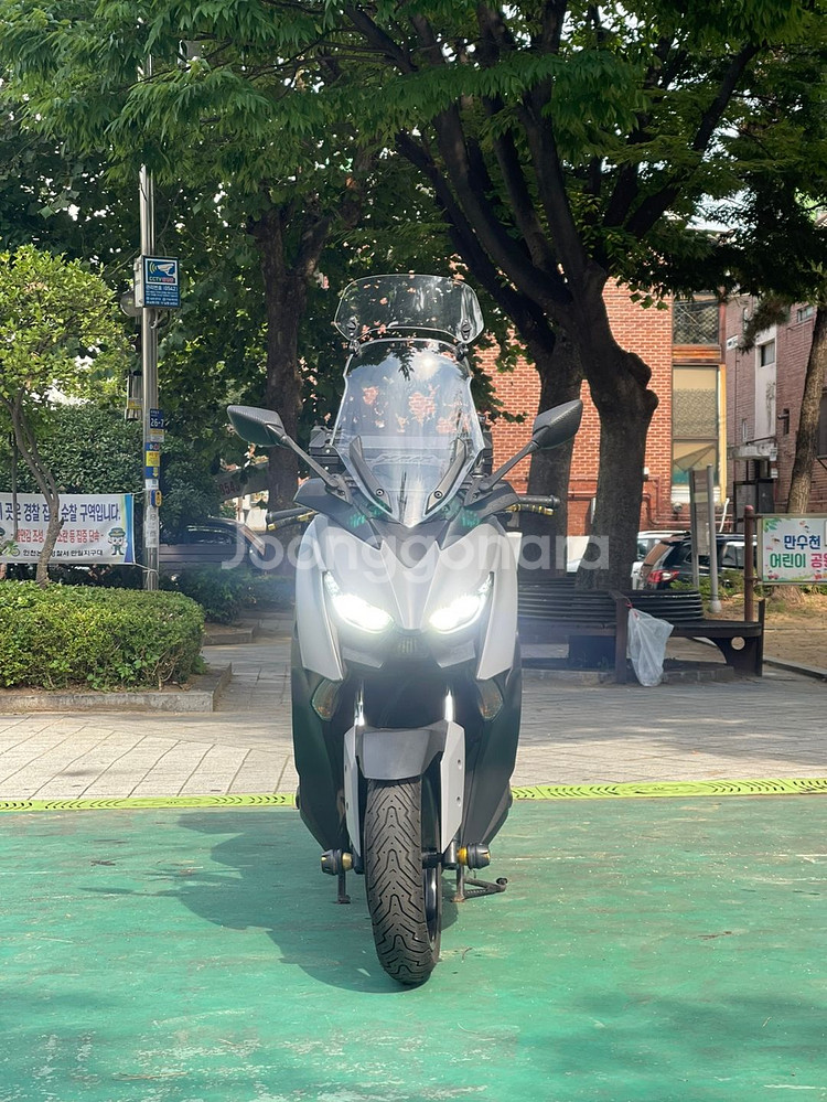 xmax300 17년식 6.8만Km 아이콘그레이 팝니다--1