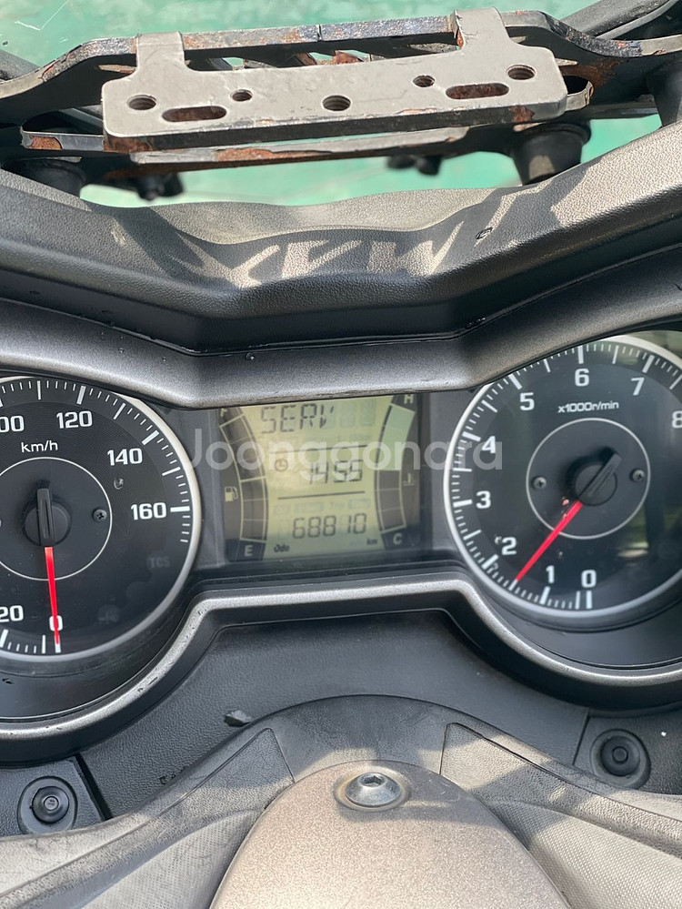 xmax300 17년식 6.8만Km 아이콘그레이 팝니다--9