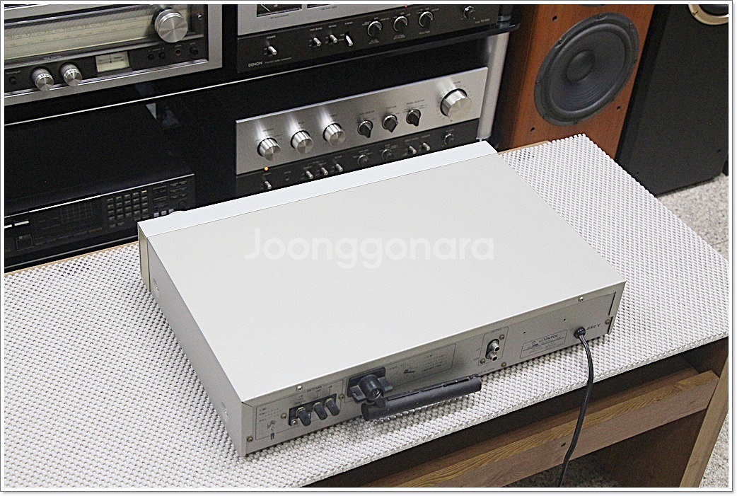 빅터(VICTOR) A급 슬림형 아날로그 튜너 T-X3--6