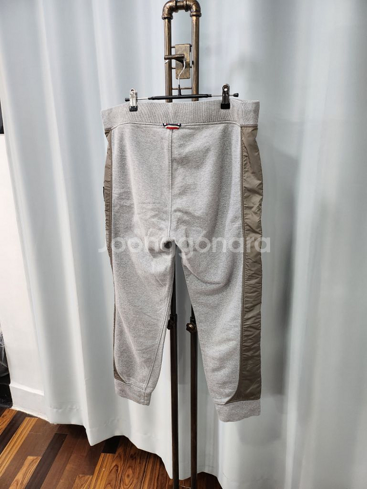 몽클레어 그레이 감마블루 조거팬츠 L/33~35--4