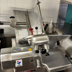 후지 HAM SLICER HS-2N 육절기 판매합니다.
