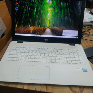 엘지 울트라 노트북(lg15u47). i5. 7세대