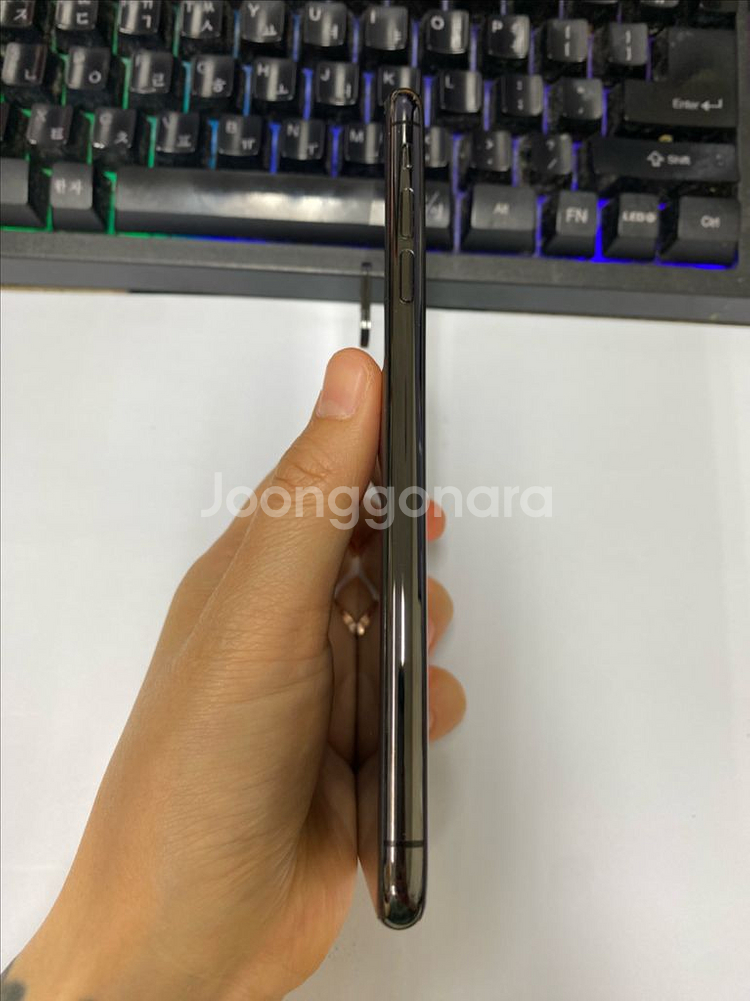 아이폰XS맥스 스그 A급 64GB 배터리100%--6