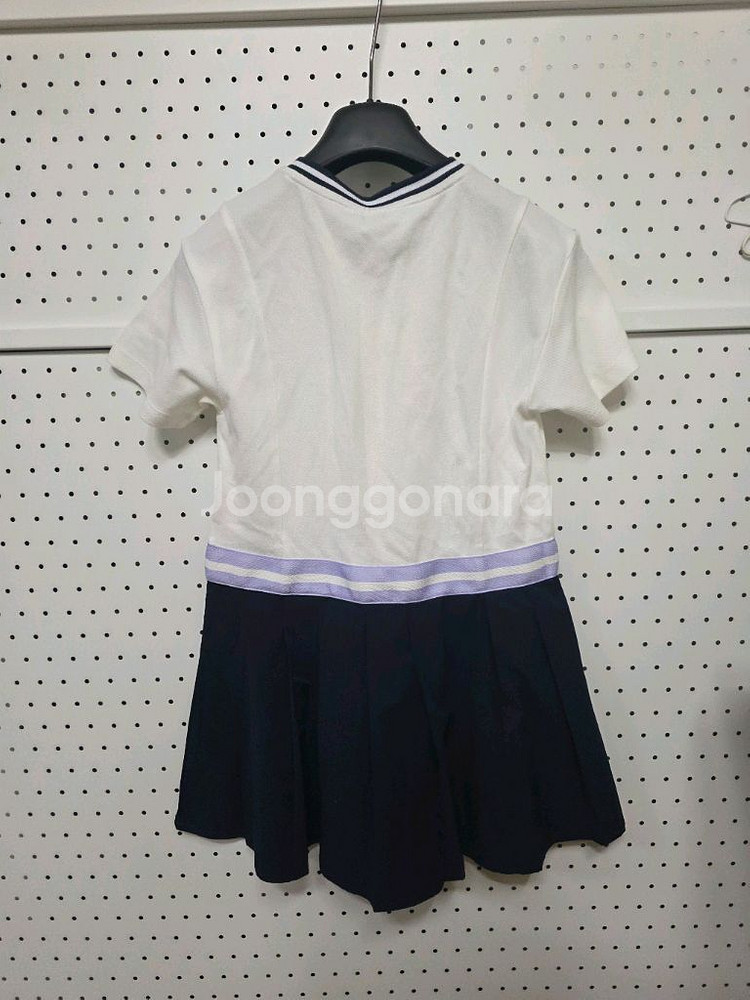 (택포) 네파 여아 테니스 원피스 130사이즈--2