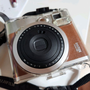 인스탁스 미니90 네오클래식 브라운