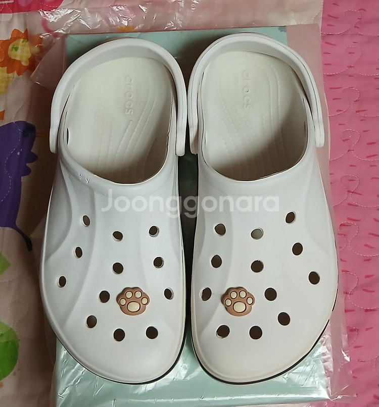 크록스정품255바야밴드 화이트.지비츠포함--8