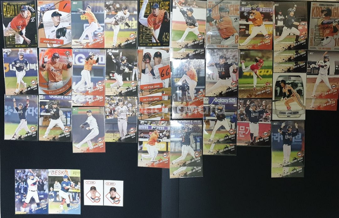 한화 이글스 KBO 크보카드 및 띠부씰 일괄판매합니다--0