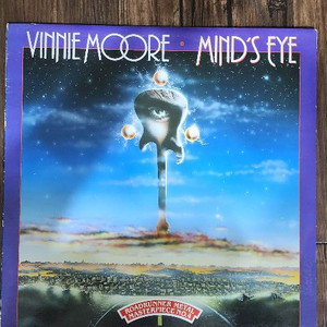 Vinnie moore. 민트급