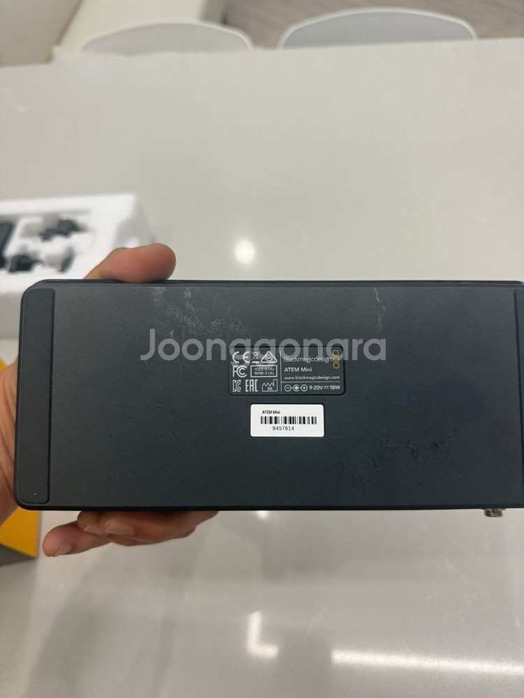 Blackmagic ATEM Mini (라이브 스위처)--7
