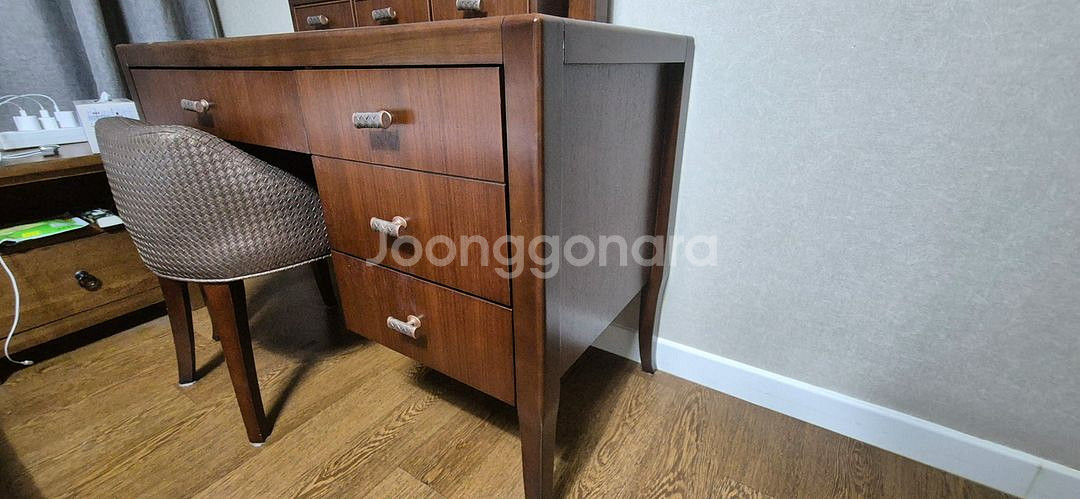 한샘 화장대 판매합니다.--3