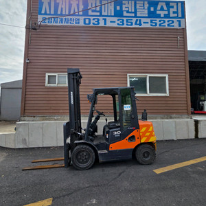 두산 3톤 중고지게차ㅣ2015년식ㅣ2단 4.3M