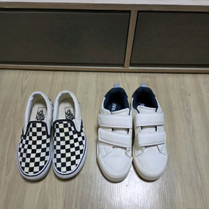 자라 230 반스 225 운동화