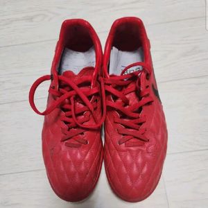 나이키 티엠포 루나 프로 R10 TF