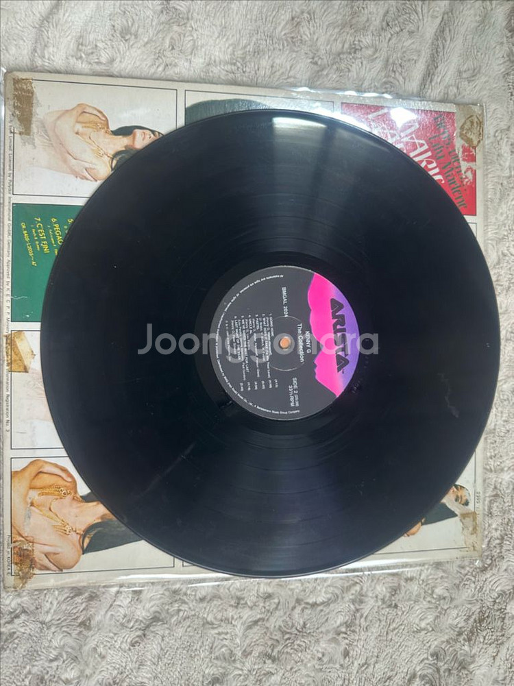Marie Lafort베스트 앨범 LP 판매합니다--3