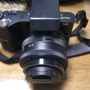 삼성 미러리스 카메라 NX200