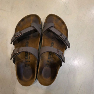 버켄스탁 슬리퍼