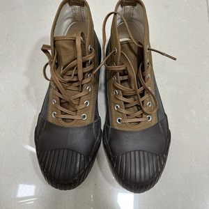 문스타 올웨더 브라운 250