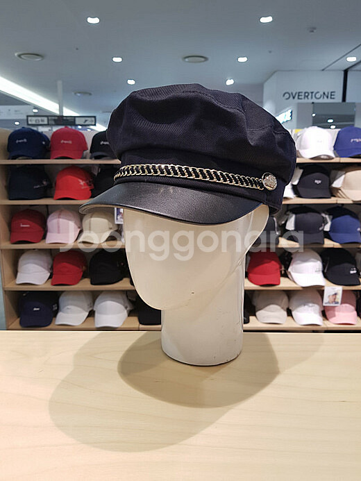 (새상품)엘르 베레모 금장 빵모자 검정 블랙 체인 캡텐--0