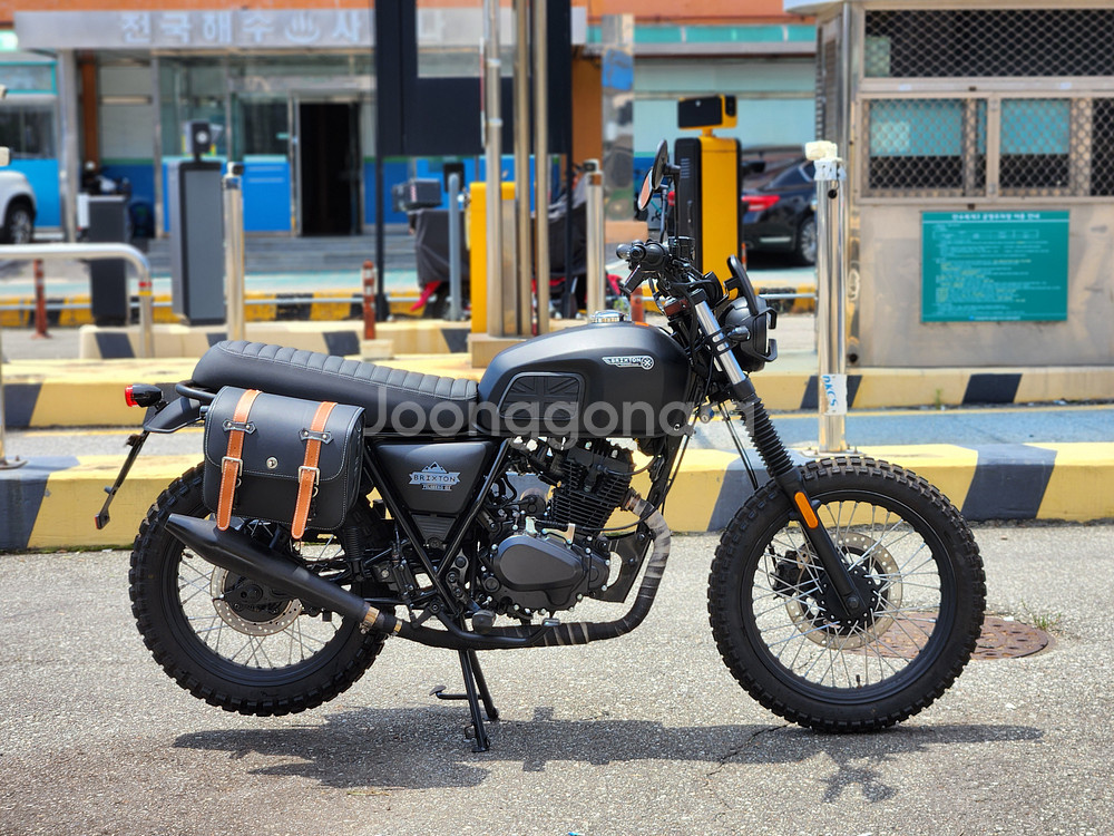 24년식/브릭스톤펠스버그125cc/신차급가성비매물팝니다--3