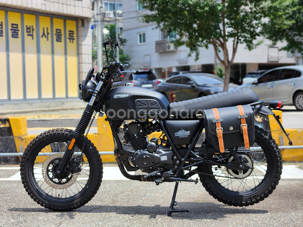 24년식/브릭스톤펠스버그125cc/신차급가성비매물팝니다--7