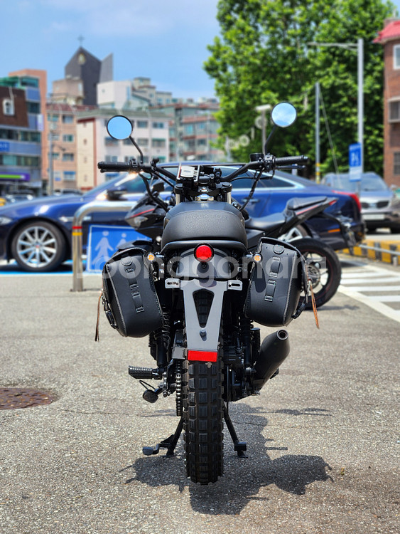 24년식/브릭스톤펠스버그125cc/신차급가성비매물팝니다--5