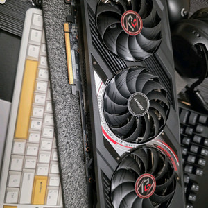 애즈락 7900XTX 24GB 팬텀게이밍 신품급
