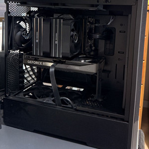 14600K rtx5070 PC 본체 팝니다