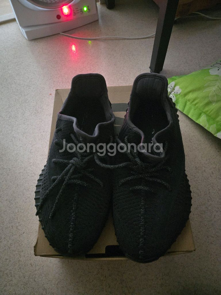 이지부스트 350 v2블랙--2