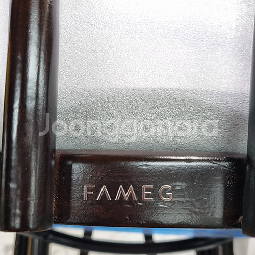 폴란드산 중고파메그체어 판매합니다.--3