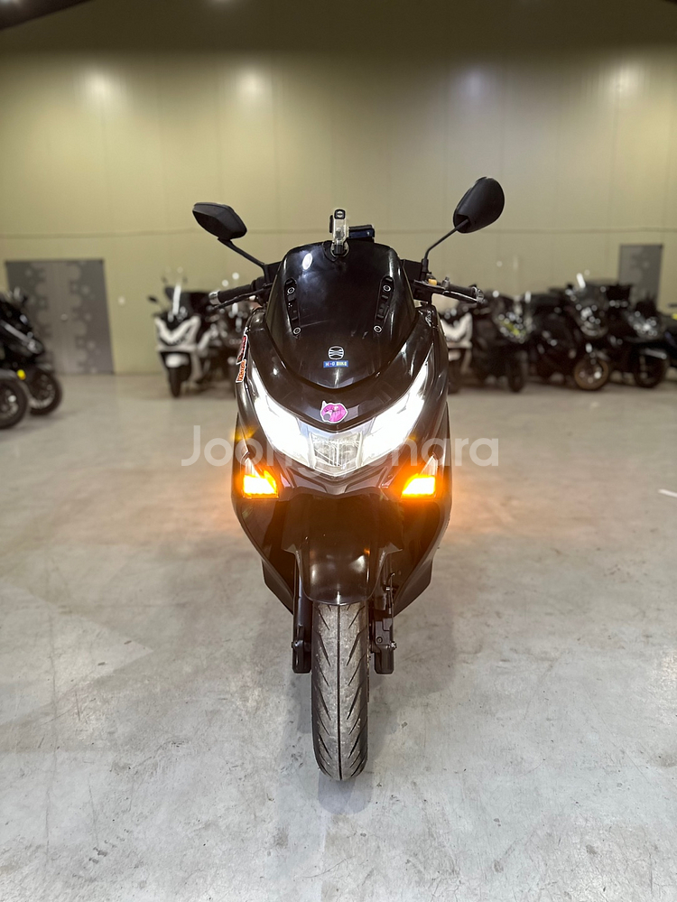묻따] 23년식 UHR125 24843KM 하자없음--2