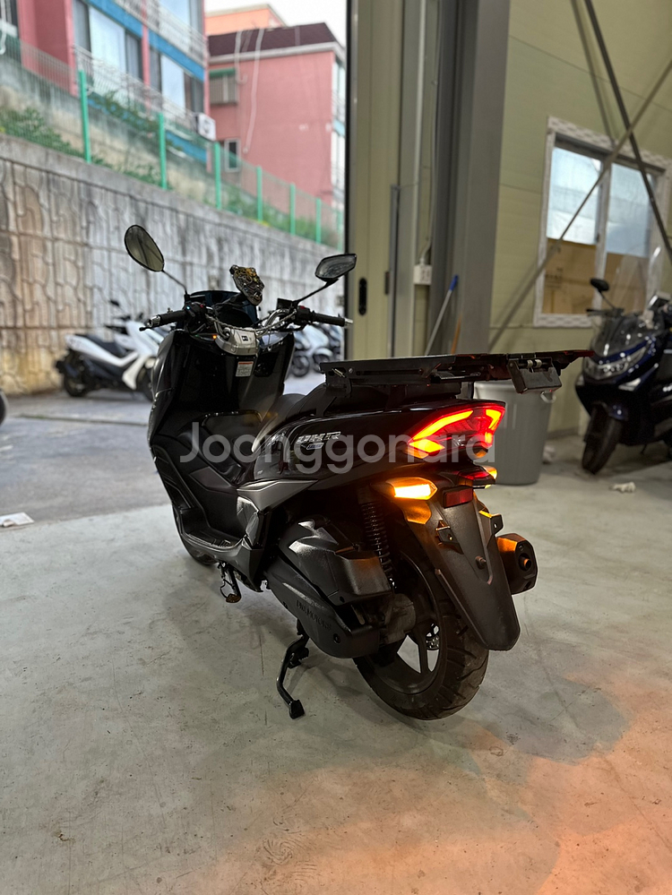 묻따] 23년식 UHR125 24843KM 하자없음--5