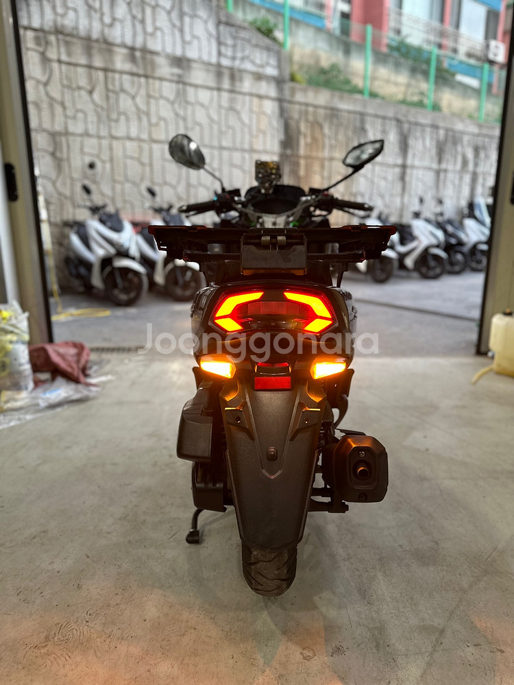 묻따] 23년식 UHR125 24843KM 하자없음--7