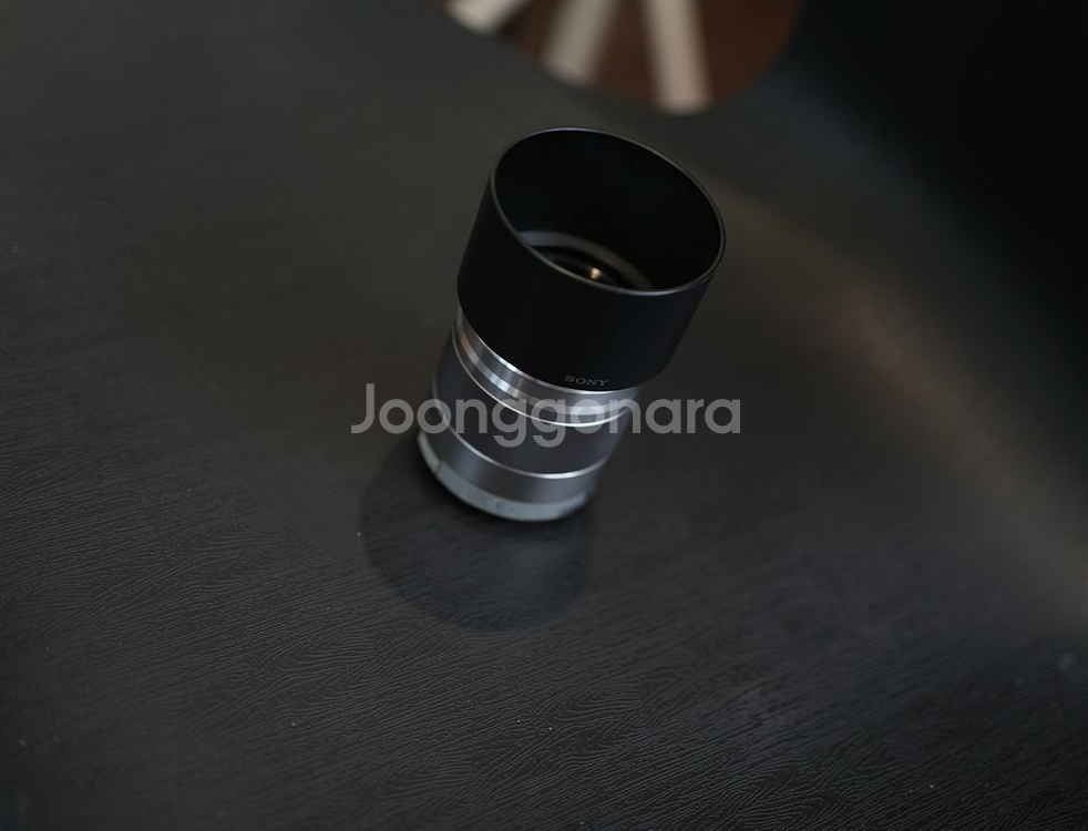 소니 알파 단렌즈 E 50mm F1.8 OSS SEL5--2