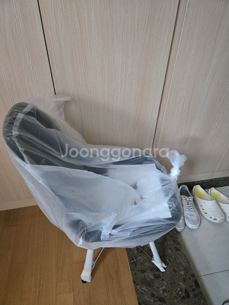 허먼밀러 임스 플라스틱 사이드 체어 새상품--2