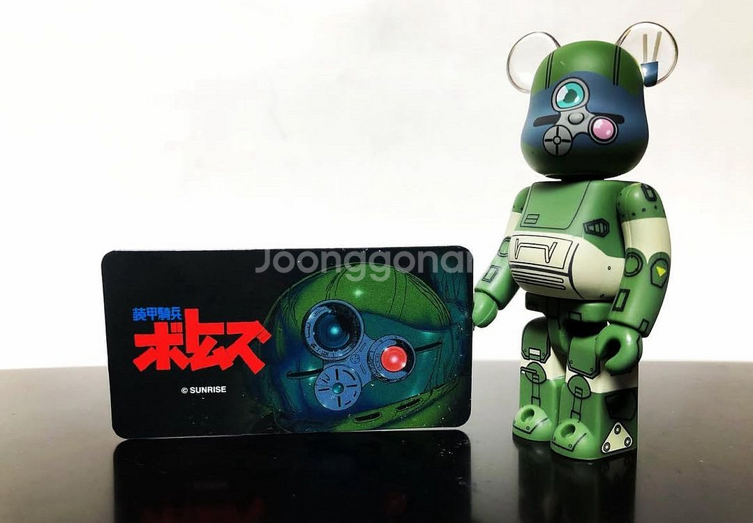 베어브릭, 큐브릭--0