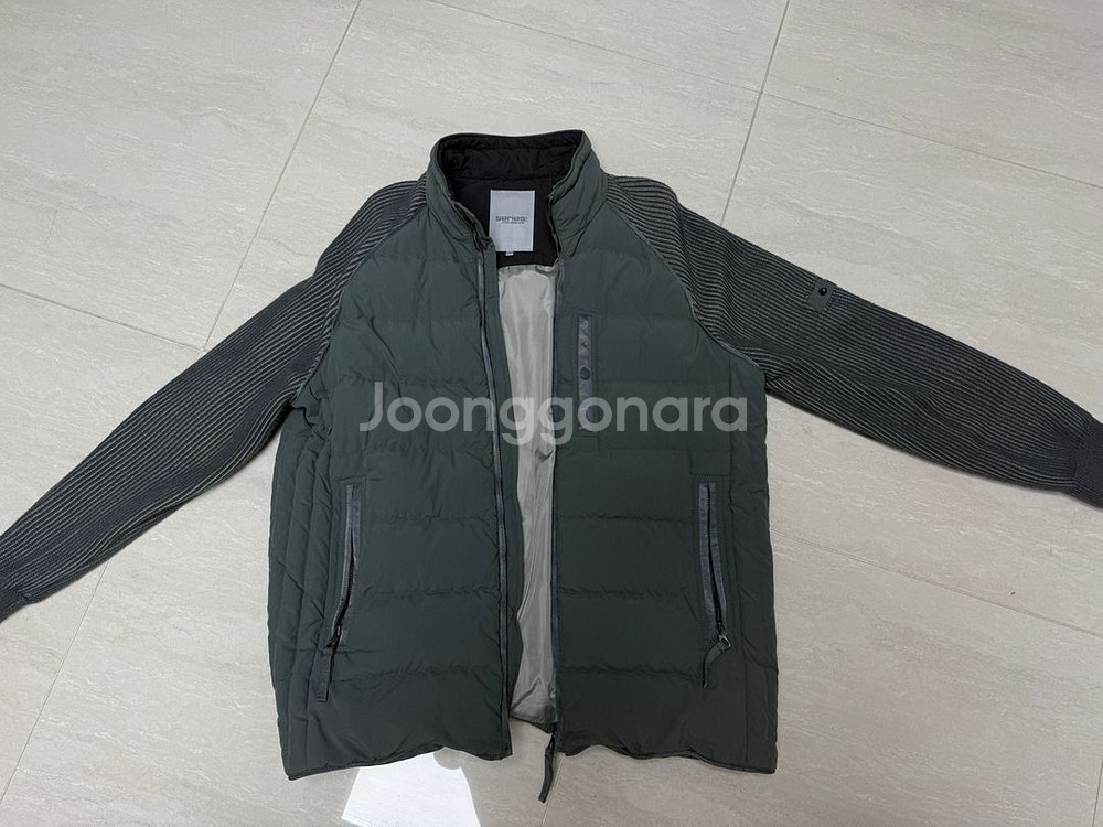 series 니트패딩(구스 점퍼)팝니다.--1