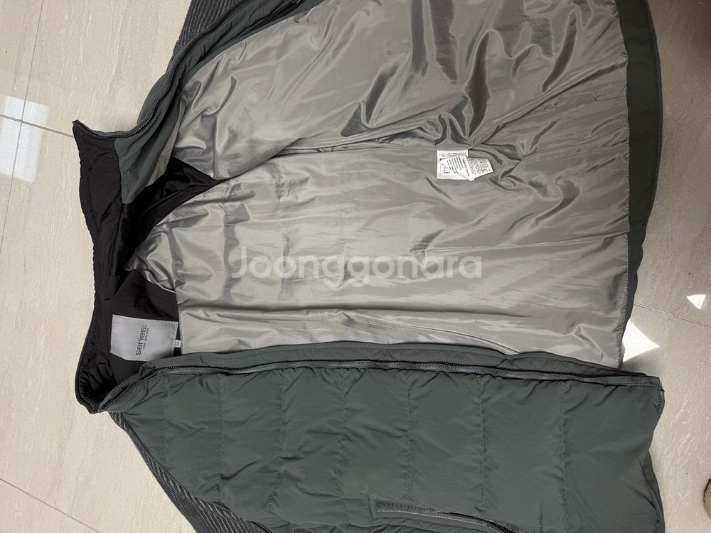 series 니트패딩(구스 점퍼)팝니다.--3