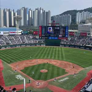 8/15 3루 와이드탁자 단석(통로) 정가양도합니다
