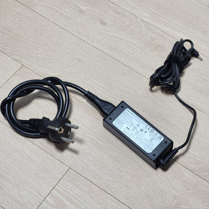 삼성 노트북 어댑터 A13-040N2A / AD-401