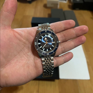 라도 캡틴쿡 블루 42mm 판매합니다.