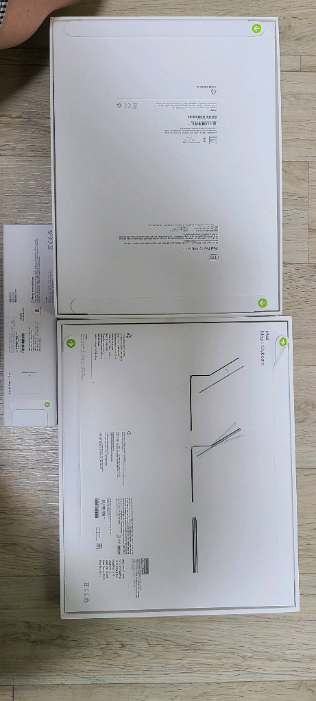 iPad Pro 13 (M4) 1TB 풀세트 이미지