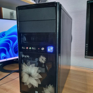 컴퓨터 본체 무소음PC i5-3570/6gb/gt520