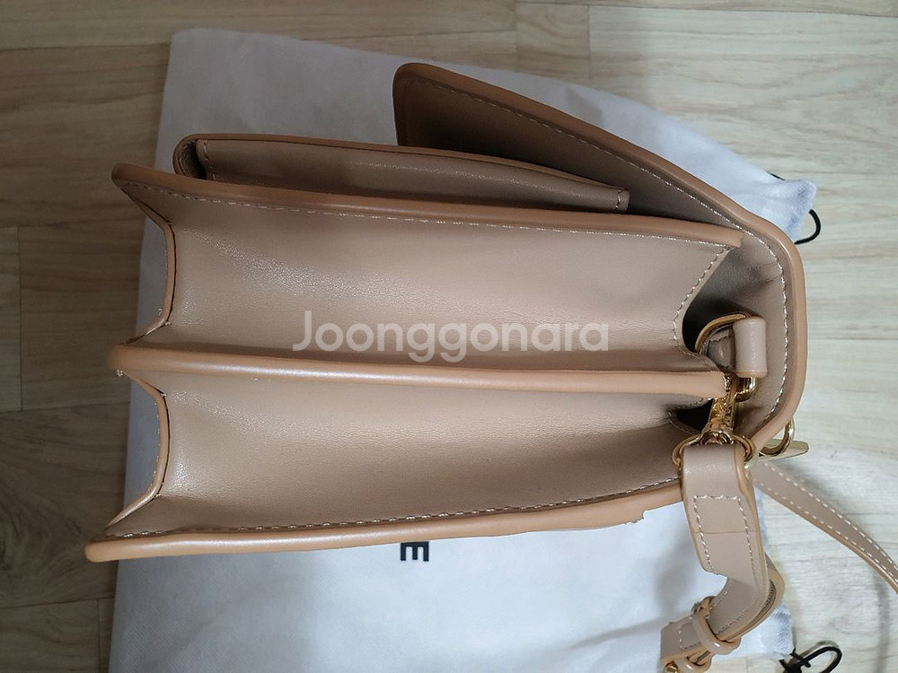 (네고가능)폴스부티끄 크리스티 베이지가방 (상태양호)--7