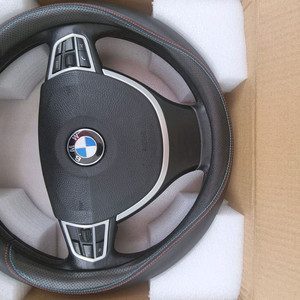 BMW 스티어링 휠