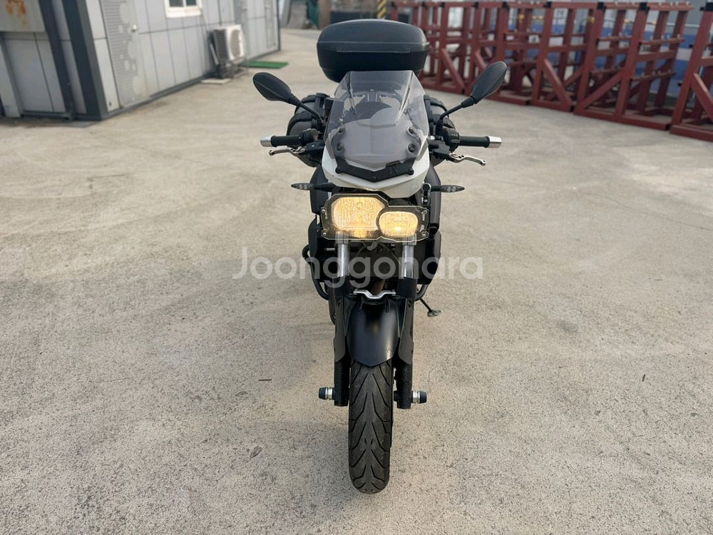 bmw f800r 11년형 삼박스튜닝 판매합니다--0