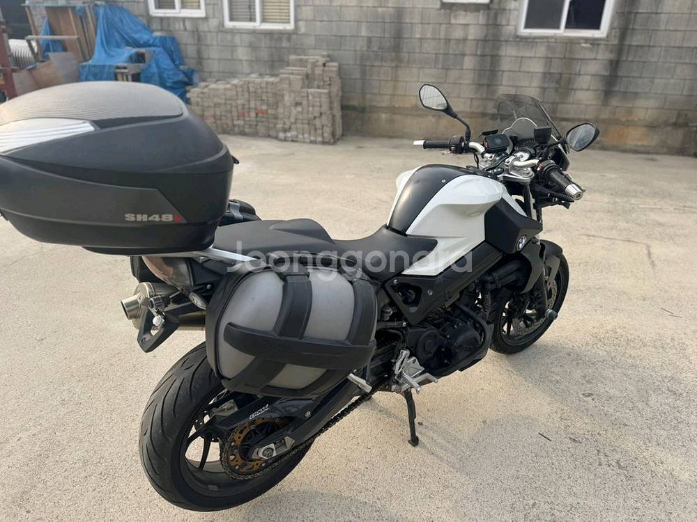 bmw f800r 11년형 삼박스튜닝 판매합니다--5