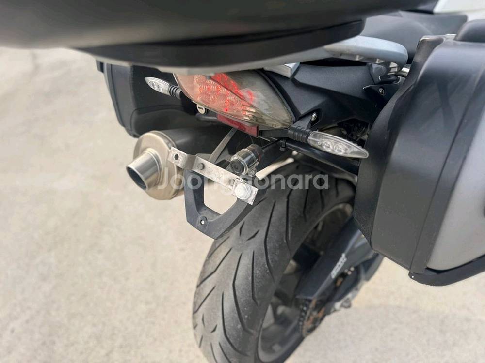 bmw f800r 11년형 삼박스튜닝 판매합니다--8