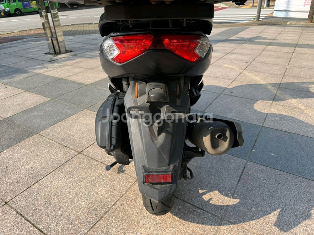 야마하 엔맥스125 23년 abs 짧은키로수 팝니다--9