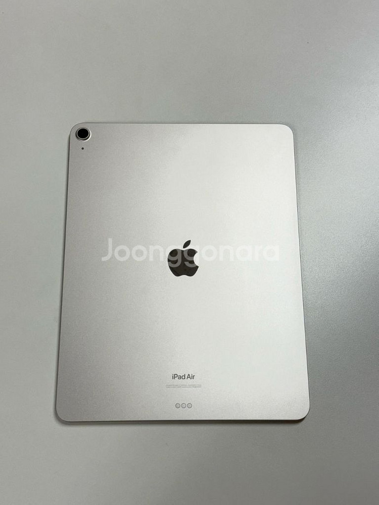 아이패드 에어13 M2 256G WIFI 싸게팝니다배터--1