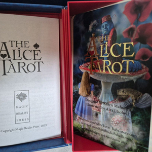 앨리스타로카드(절판,희귀) 및 타로카드판매합니다